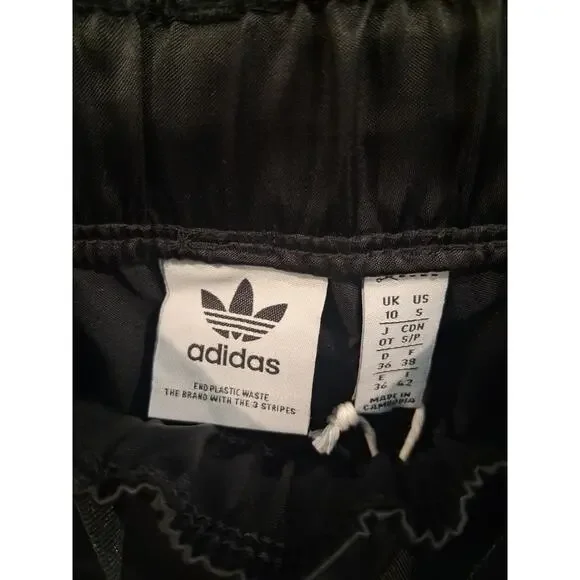 NWT Adidas Originals Women's Satin Cargo Pants HF2098 Black Wide Leg Baggy S - Picture 4 of 12